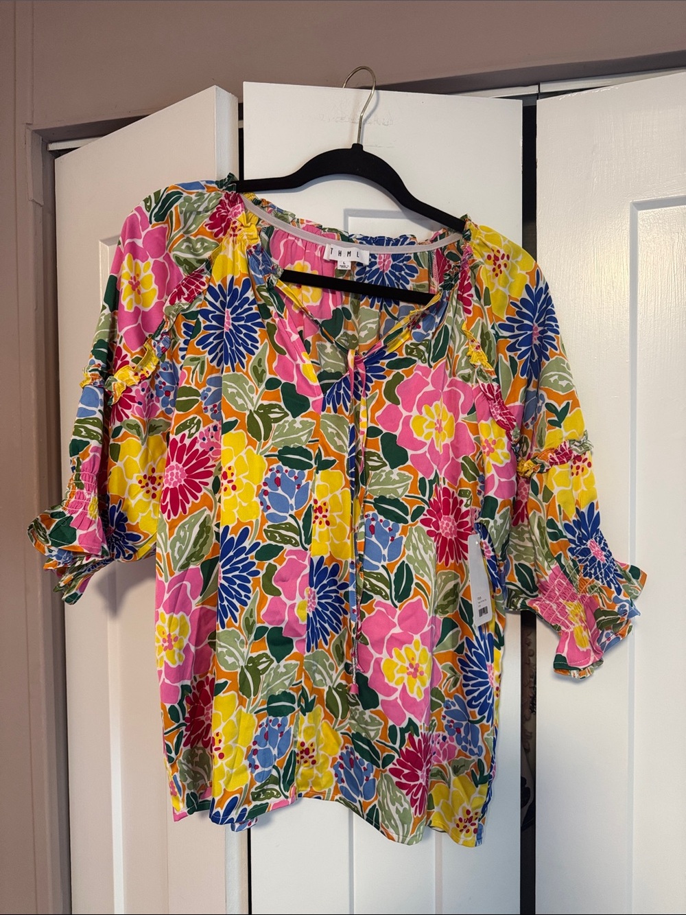 NWT! THML Floral Tie-Neck Women's Blouse in Multicolor SIZE large